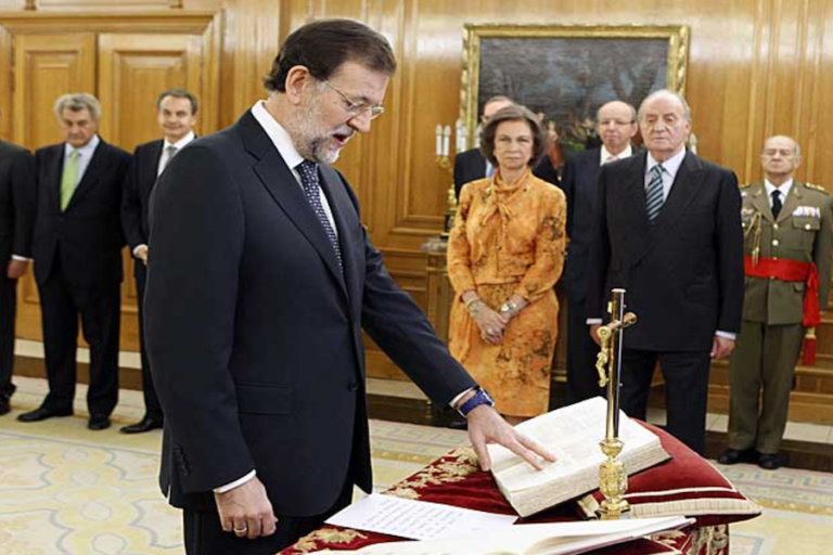 Mariano Rajoy jura ante el Rey como presidente