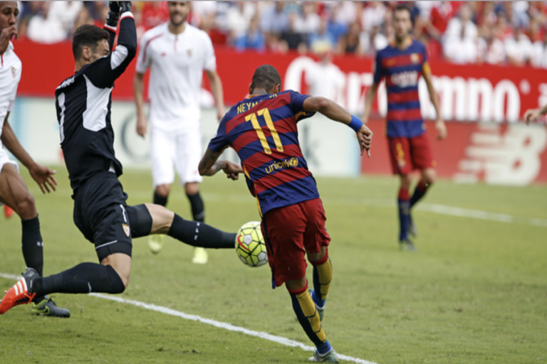 Emocionante partido entre el FC Barcelona y el Sevilla