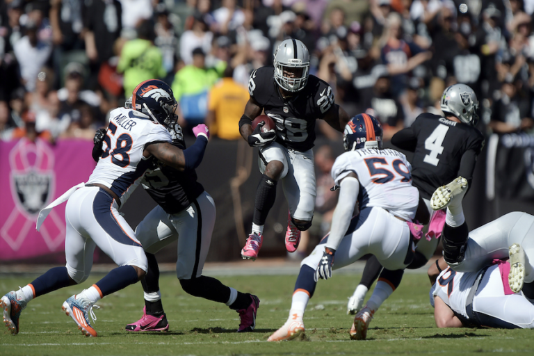 Oakland Raiders dominaron a los actuales campeones