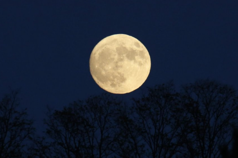 Australianos fueron los primeros en disfrutar de la Superluna