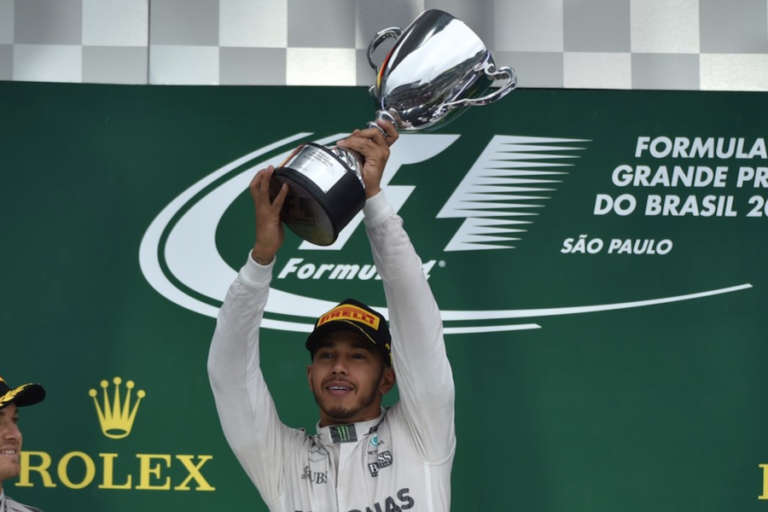 Lewis Hamilton triunfa en el GP de Brasil