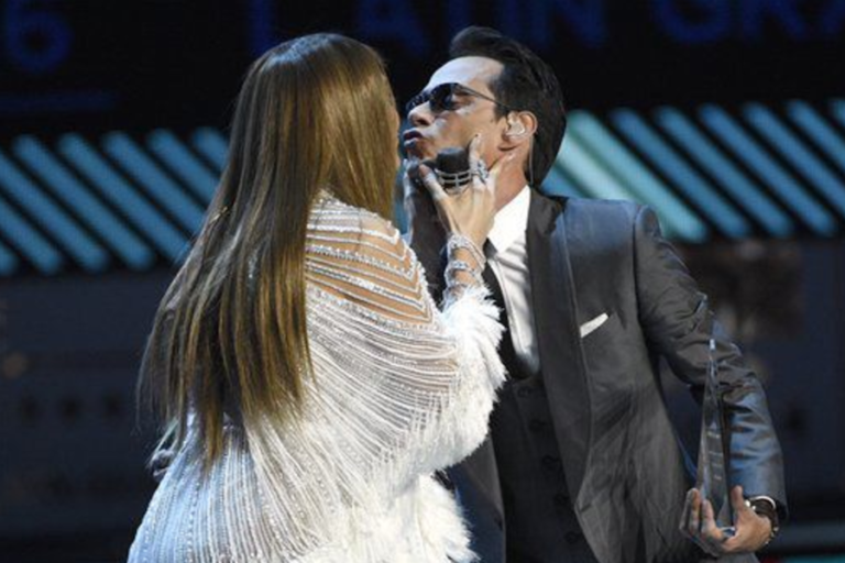 JLo y Marc Anthony se salen del guion en los Latin Grammy