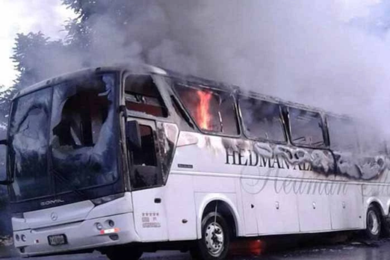 Queman 2 autobuses interurbanos en Honduras