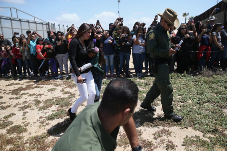 Reencuentro de familias separadas por leyes migratorias