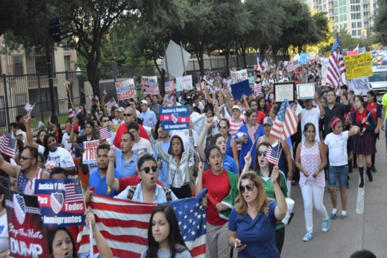 Marcha en Nueva York a favor de los inmigrantes