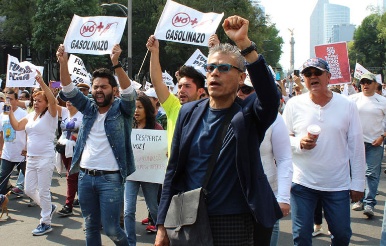 Masivas protestas en México por alza de la gasolina