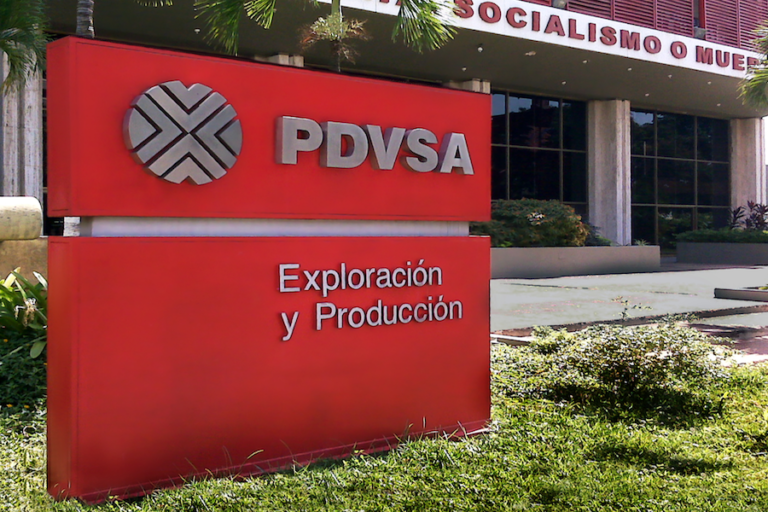 Dos ejecutivos participaron en esquema de sobornos PDVSA