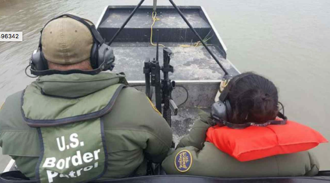 Rescatan del Río Grande a niña hondureña