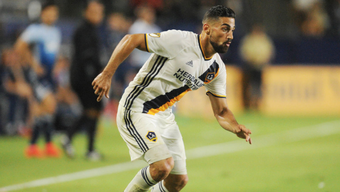 LA Galaxy extiende contrato a Sebastian Lletget