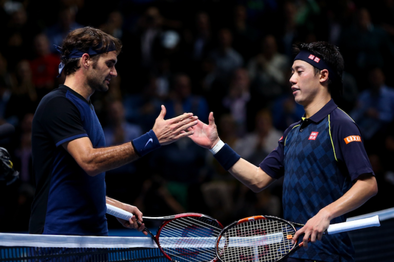 Duro partido entre Federer y Nishikori