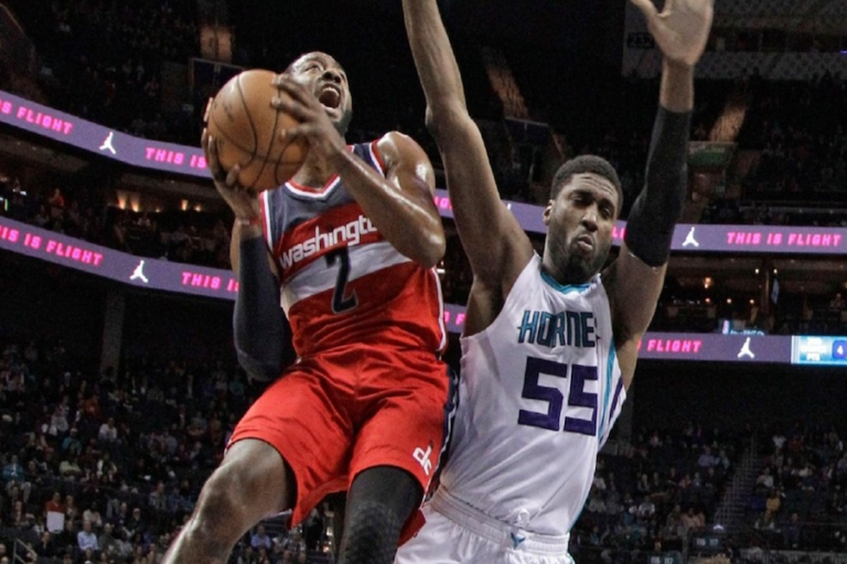 Hornets recibieron a Wizards