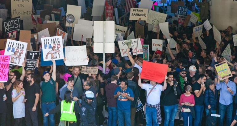 Lluvia de demandas contra Trump