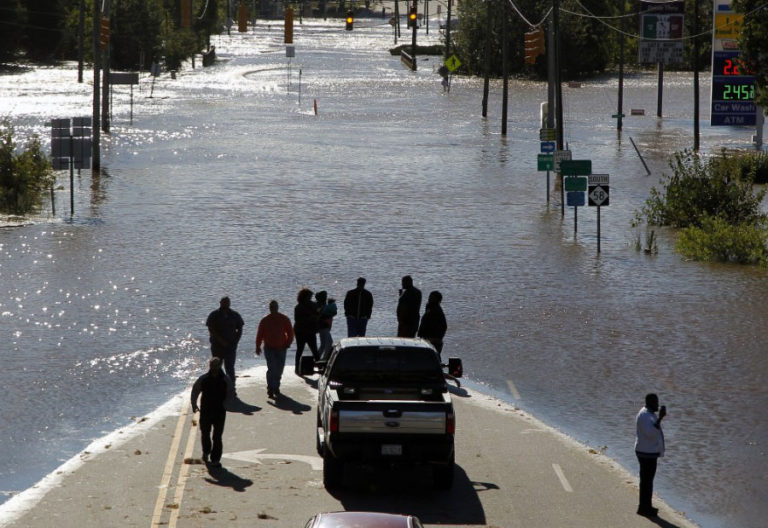 FEMA extiende inscripción en NC para ayuda por Matthew