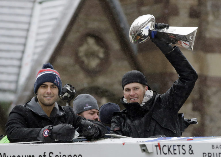 Patriots celebran con aficionados de Bostón