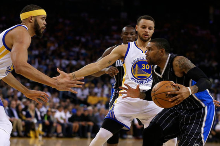 Los Warriors dominaron a los Magic