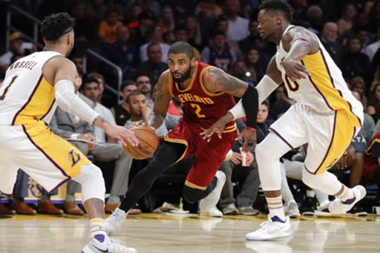 Kyrie Irving brilla ante los Lakers