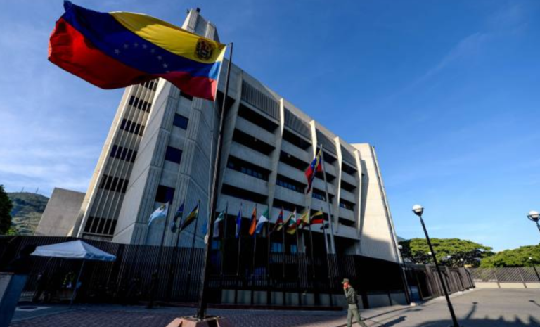 Venezuela anula sentencias contra Asamblea