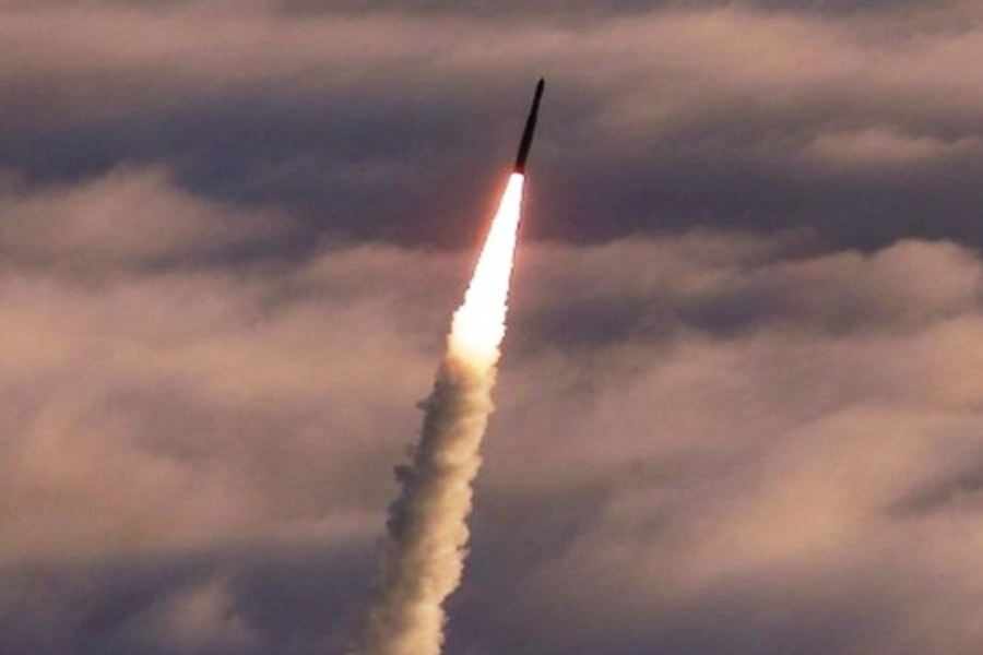 EE.UU prueba misil balístico intercontinental en medio de tensiones -  Progreso Hispano News