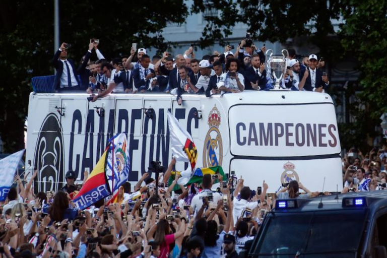 Real Madrid celebró con aficionados triunfo en la Champions