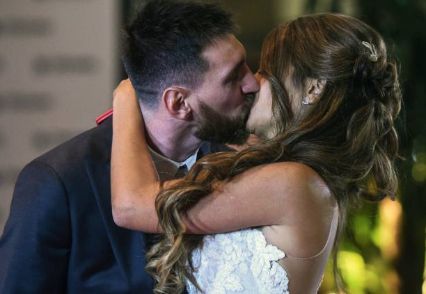 Messi y Antonella sellaron su amor en matrimonio