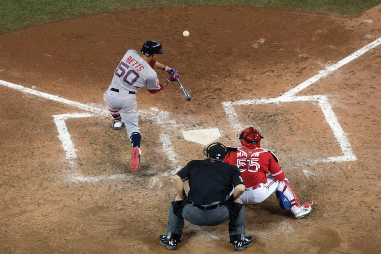 Red Sox apalean a Blue Jays