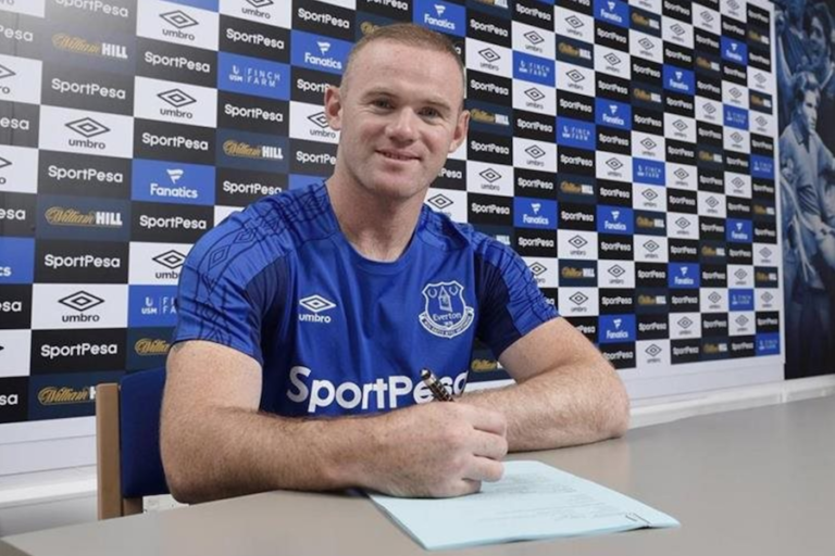 Wayne Rooney firma con el Everton