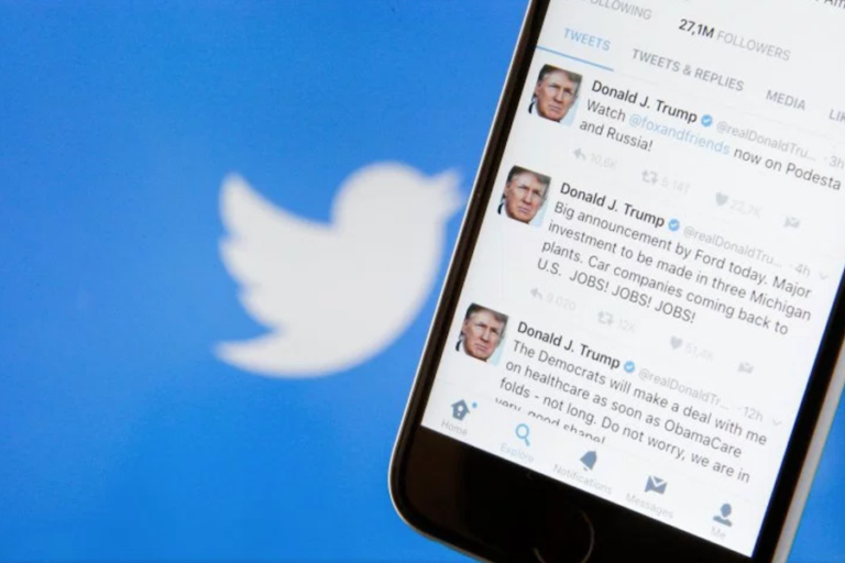 Demandan a Trump por bloquear a seguidores en Twitter