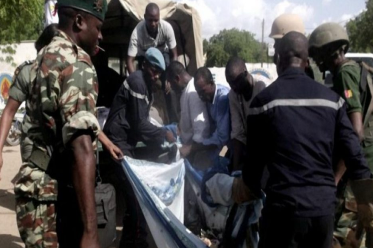 Atentado suicida deja al menos 15 muertos en Camerún