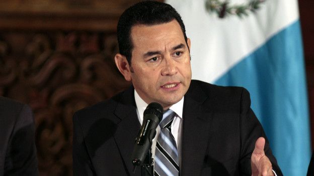 Piden antejuicio contra presidente de Guatemala