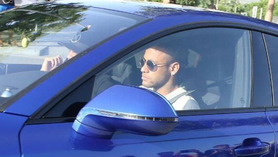 Neymar le dice adiós al Barcelona