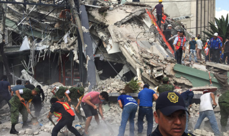 México inicia el cuarto día de rescates
