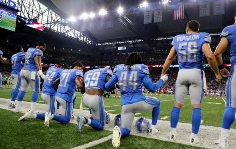 Jugadores de la NFL se arrodillaron en protesta contra Trump