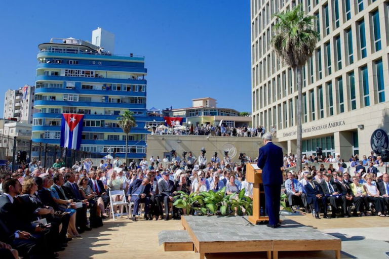 EE.UU. suspende emisión de visas en Cuba