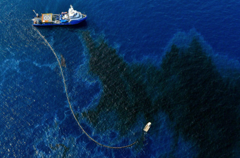 EE.UU reporta derrame de petróleo en el Golfo de México