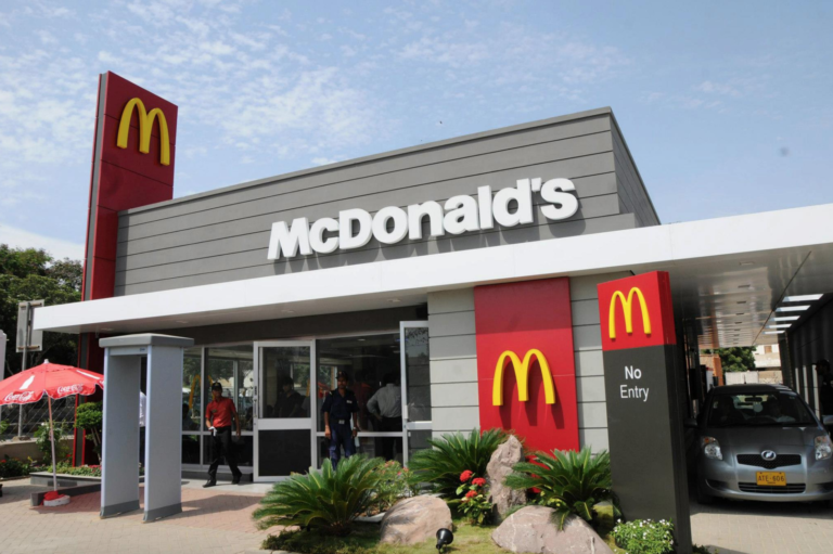 McDonald’s quiere que guardes el celular mientras comes