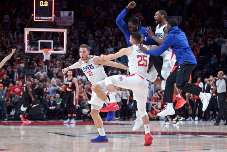 Clippers siguen invictos en la NBA