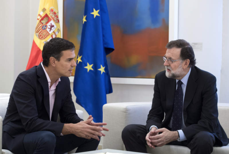 Rajoy solicita poderes especiales ante crisis Catalana