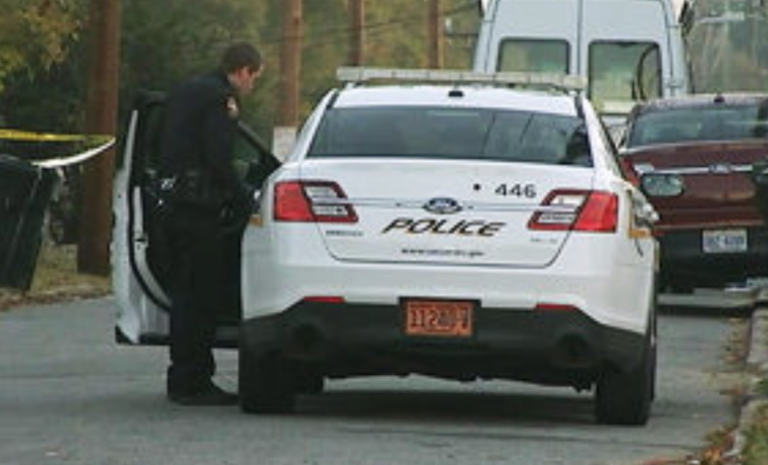 Una calle de Concord está bloqueada mientras la policía investiga un homicidio matutino, el primero de la ciudad del año.