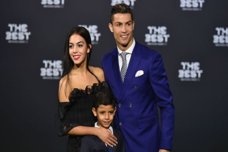 Cristiano Ronaldo volvió a ser padre