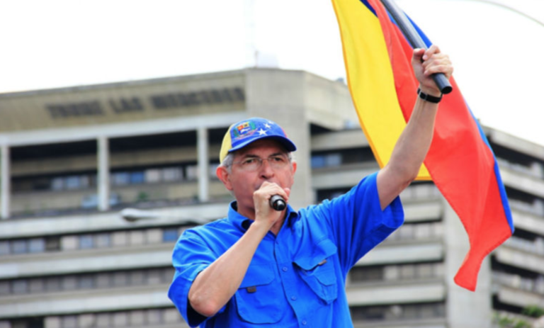 El opositor Antonio Ledezma escapa a Colombia