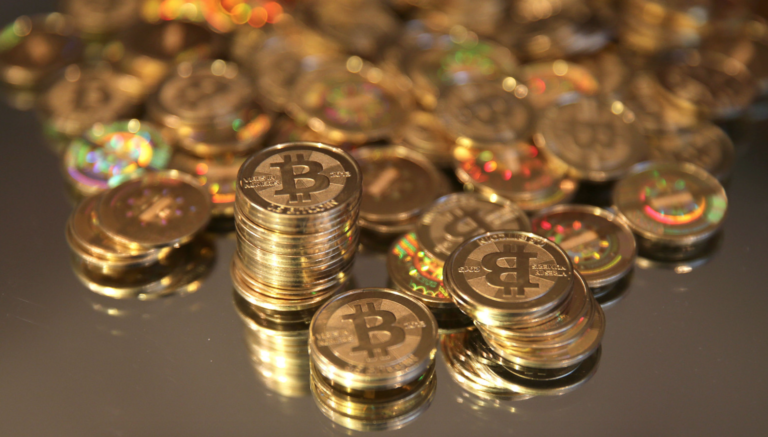 Hackers roban $76 millones de dólares en bitcoins