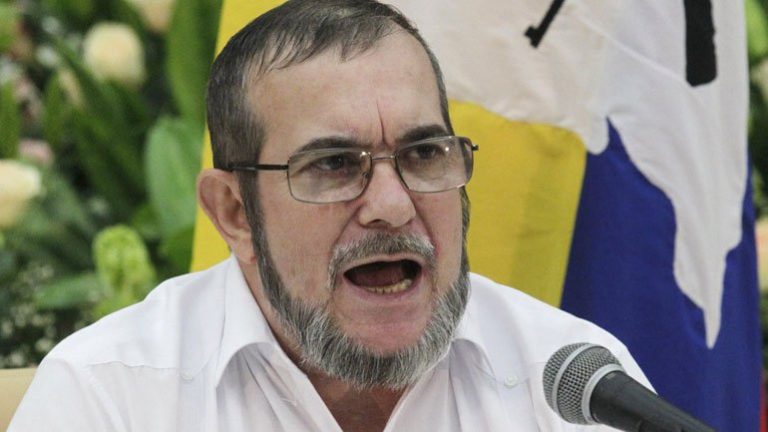 Las FARC suspende su campaña presidencial en Colombia