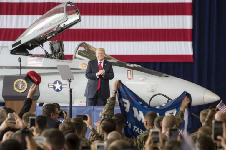 Trump desea crear un ejército espacial