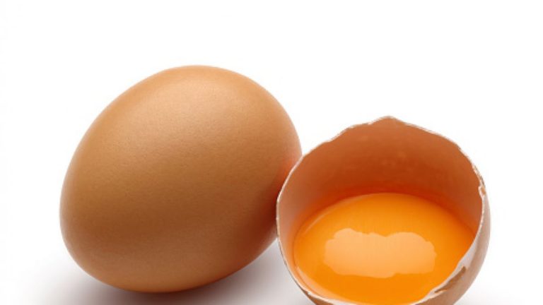 Precaución por huevos con salmonella en NC y SC