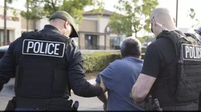 ICE arresta a 33 fugitivos