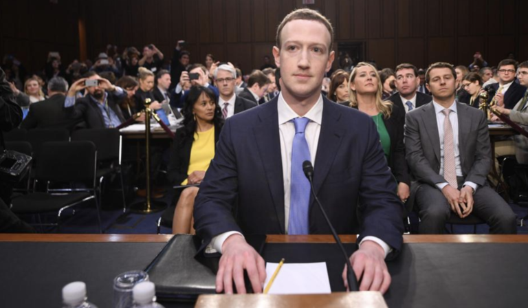 Zuckerberg responde con «lo siento»ante al Congreso