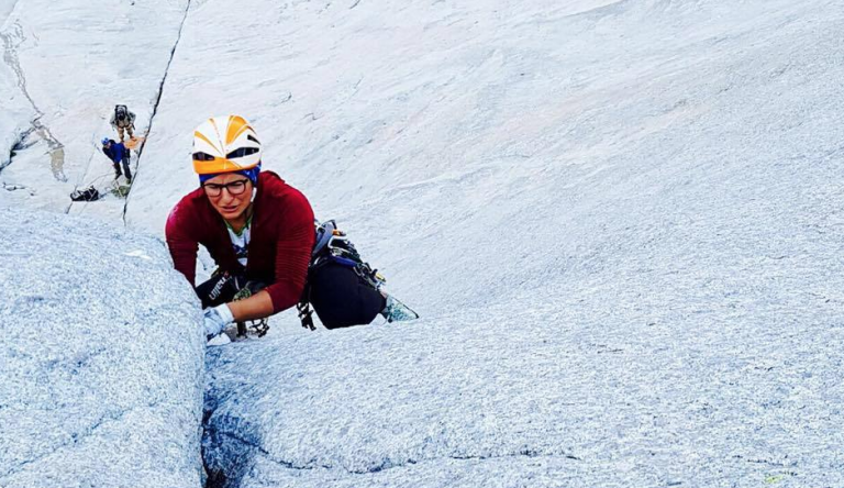 Primera ecuatoriana en escalar el Everest