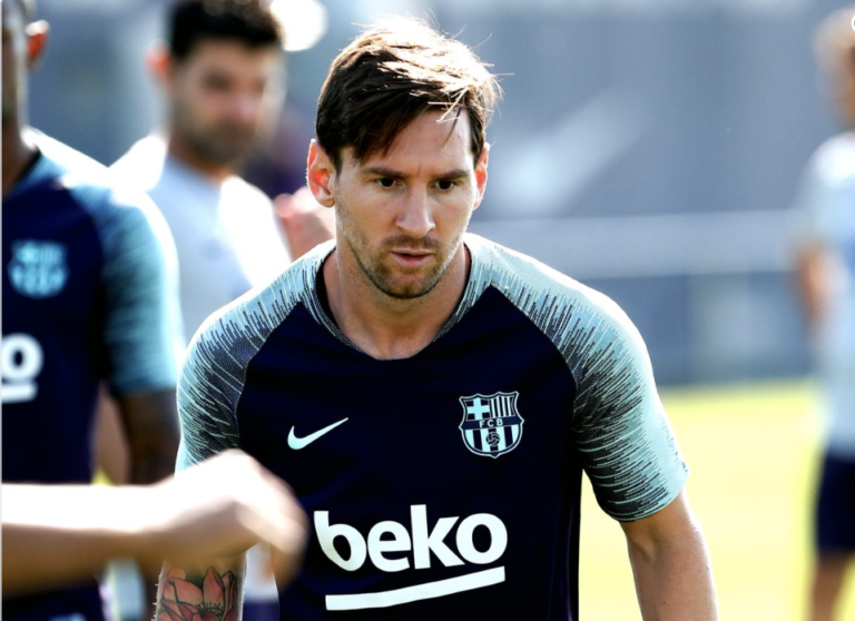 Messi rejuvenece con su nuevo look