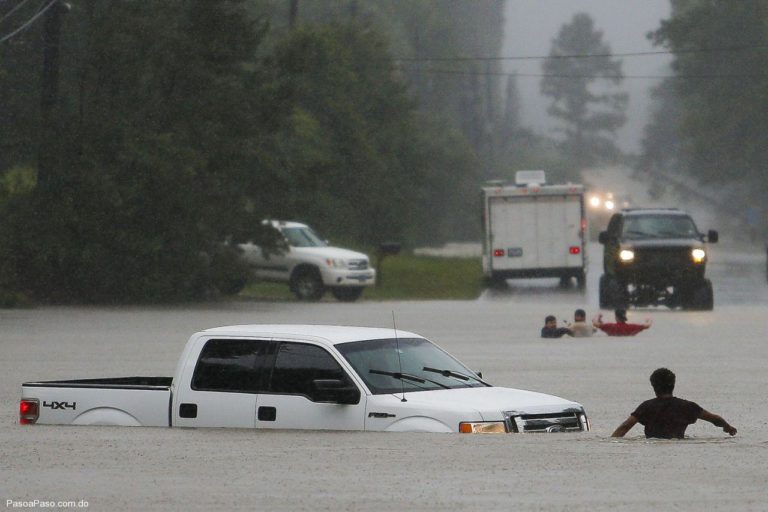 Muertos tras inundaciones en Texas y Oklahoma