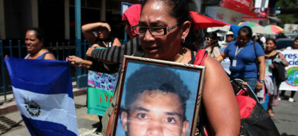 Caravana de madres de desaparecidos llega a frontera sur de México